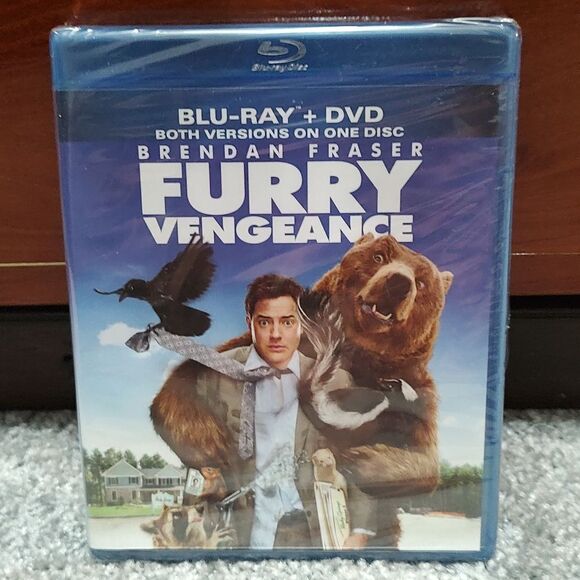 Furry Vengeance (Blu-ray, DVD, 2010) Brendon Fraser Sealed New - Picture 1 of 3